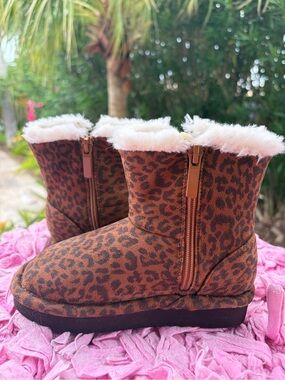 NEW! Steve Madden Toddler SZ 11 Leopard Animal Print Cheetah 🩷DARLING AWARD🩷